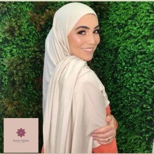Cliente de Hijab Bege - Ludmila