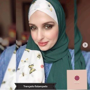 Hijab Trançado com Lateral