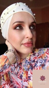 Turbante Pérolas Bege